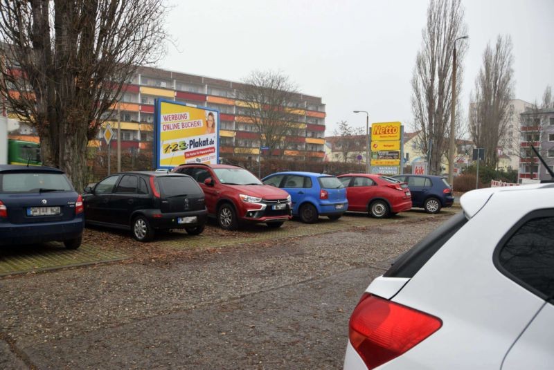 Breite Str/Seumestr/neb. Netto/Zuf Edeka (Sicht Netto)