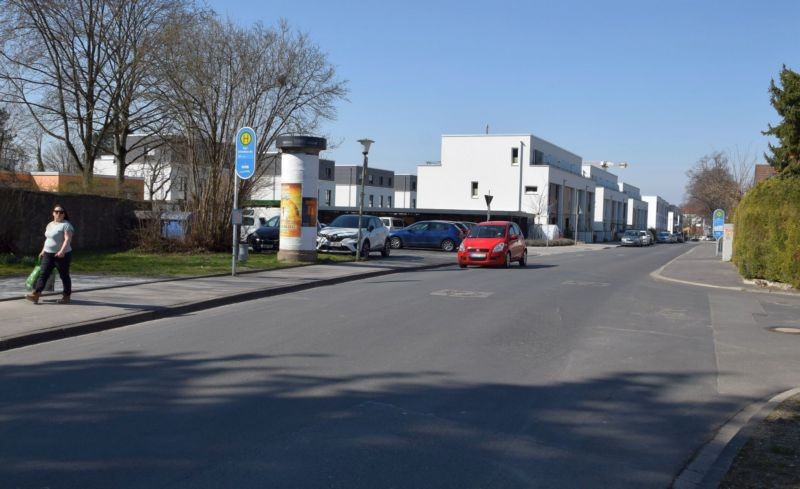 Karl-Grüneklee-Str/Otto-Wels-Weg (nh. Bus-Hts)