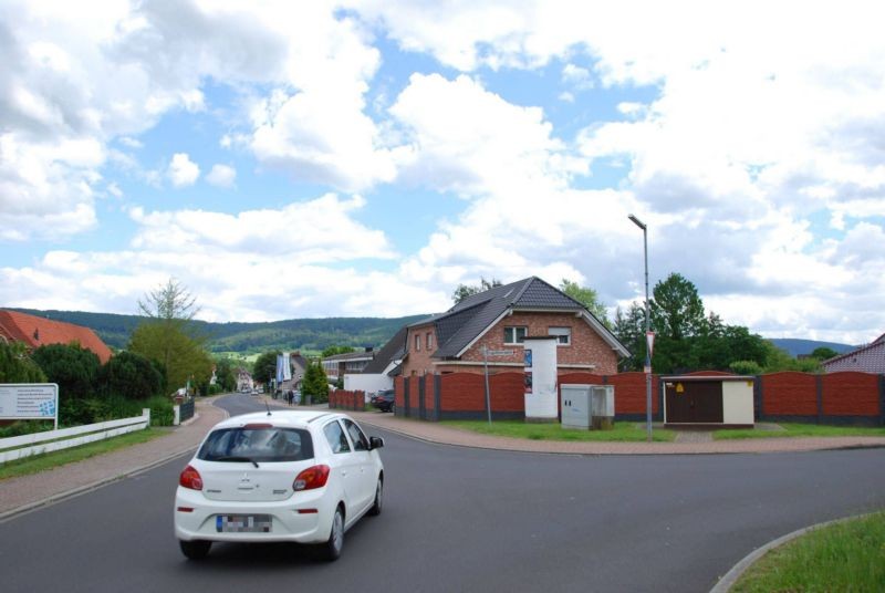 Obere Kassler Str/Am Ochsenkamp  (Veckerhagen)