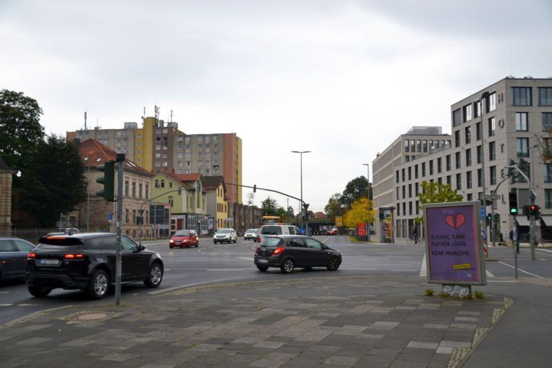 Groner-Tor-Str/B3+B27/Berliner Str (Sicht Groner-Tor-Str)