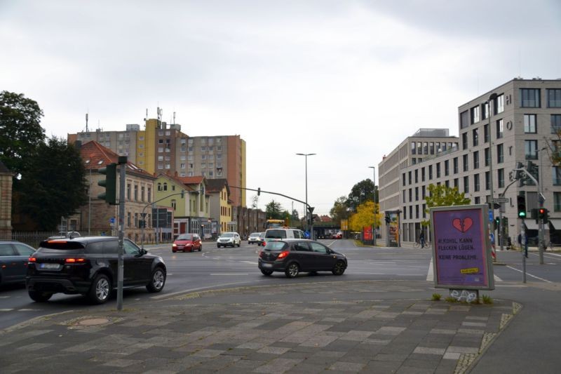 Groner-Tor-Str/B3+B27/Berliner Str (Sicht Groner-Tor-Str)