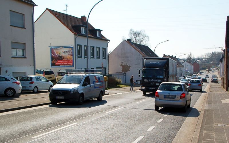 Geilenkirchener Str. 148 (quer am Giebel)