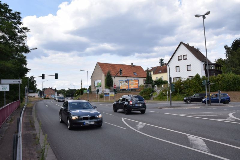 Hauptstr/B 423/Ecke Theo-Greiner-Str