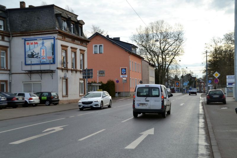 Straße des 13. Januar 267/B 51/linker Giebel/Zuf Aldi -quer