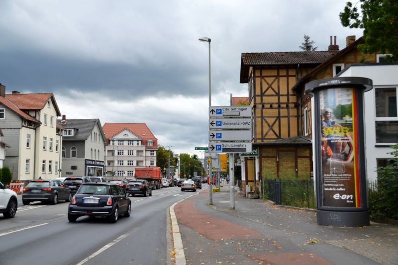 Weender Landstr. 47/B 3/nh. Bus-Hts  (Säule -drehend)