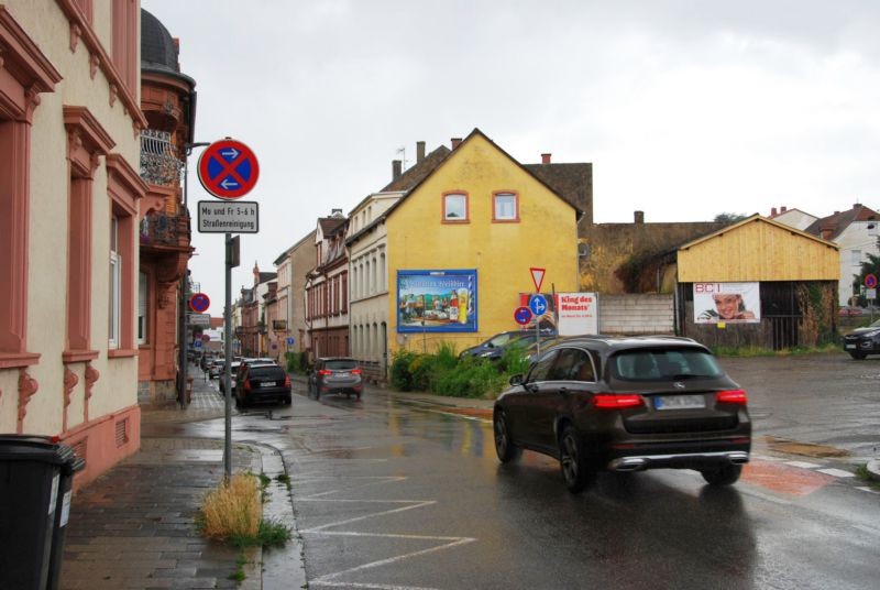 Amalienstr. 33/B 39 (quer am Giebel)