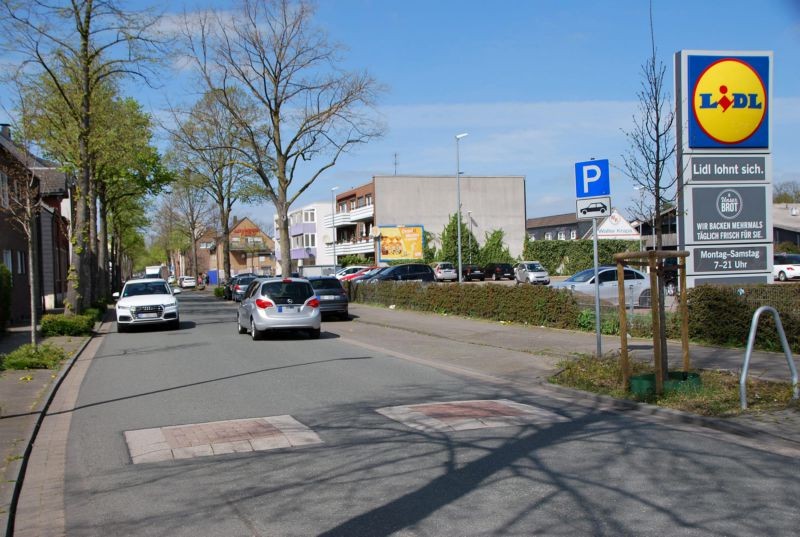 Hedwigstr. 18 /Lidl (geg. Eingang)