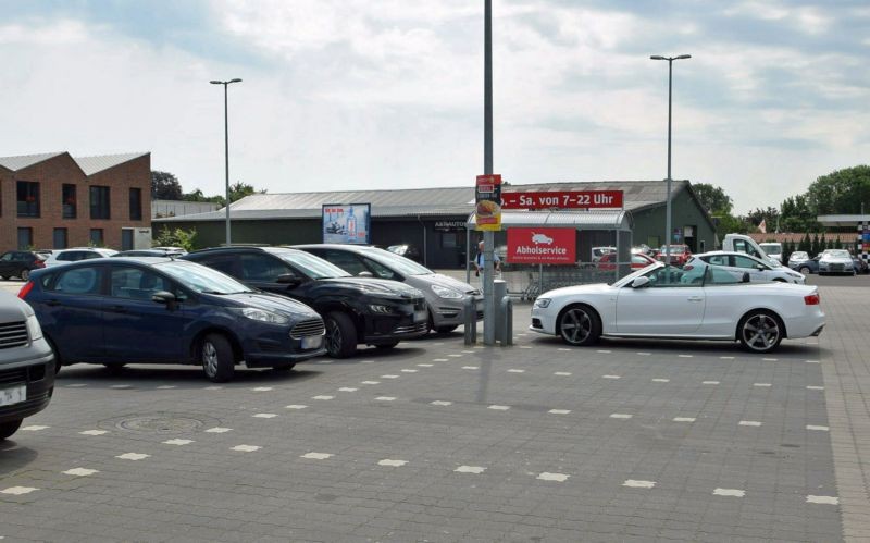 Johannßenstr. 17 /Rewe/geg. Eingang (lks)