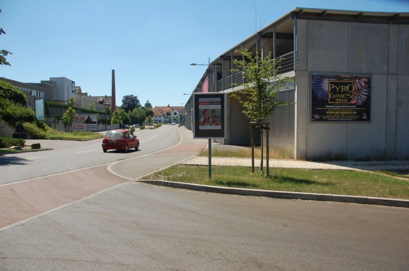 Siemensstr/Höhe PH Bahnhof (quer zur B 10)