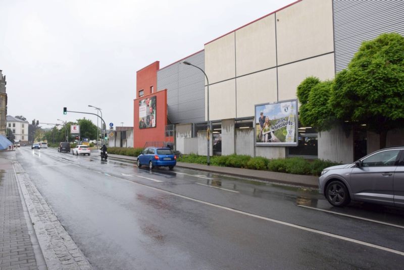 Schillerstr. 6 /Kaufland/nh. Einf (parallel zur Schillerstr)