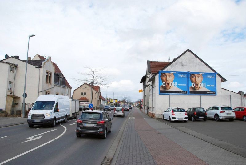 Bosenheimer Str. 154/Zufahrt Netto (quer am Giebel)