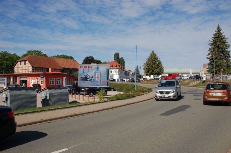 Arnstädter Str. 2/bei Autohaus/WE lks (quer)