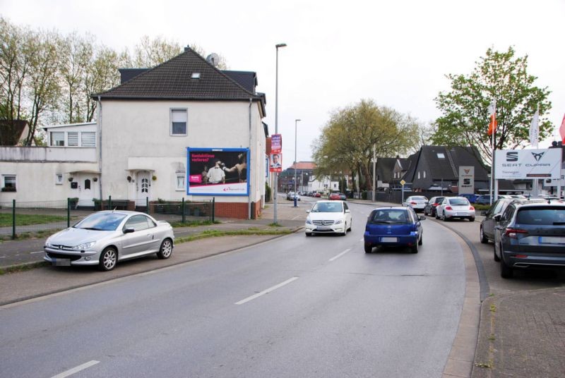 Vestische Str. 232/Zufahrt Norma (quer am Giebel)