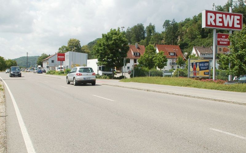 Ehinger Str. 18-5 /Rewe (Einfahrt)