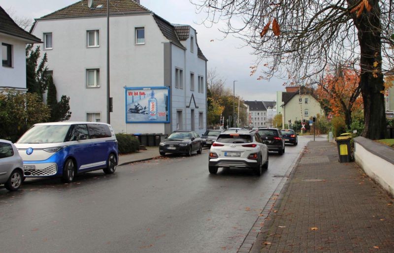 Dortmunder Str. 20/Zufahrt Edeka (quer am Giebel)