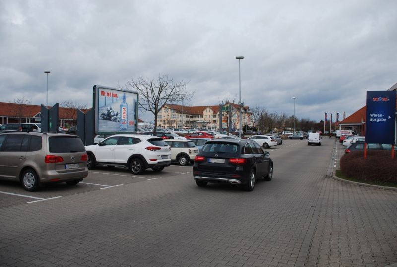 Venissieuxer Str. 6 /Marktkauf/geg. Eing/Sto. 1-Sicht Roller