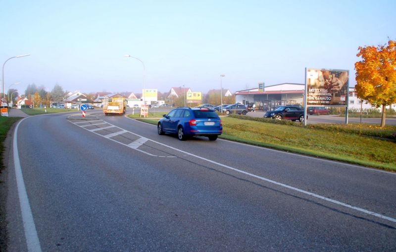 Fohlenhof 9 /Edeka/neb. Einfahrt/Sicht Waschbar