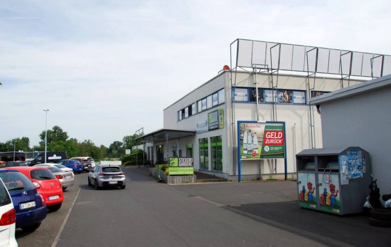 Dietesheimer Str. 74/parallel zur Str