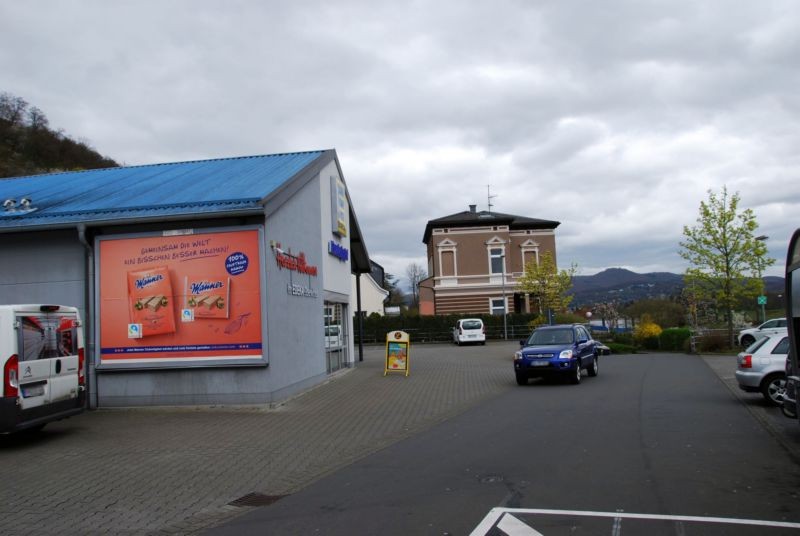 Hauptstr. 133 /Edeka/lks vom Eingang  (Oberwinter)