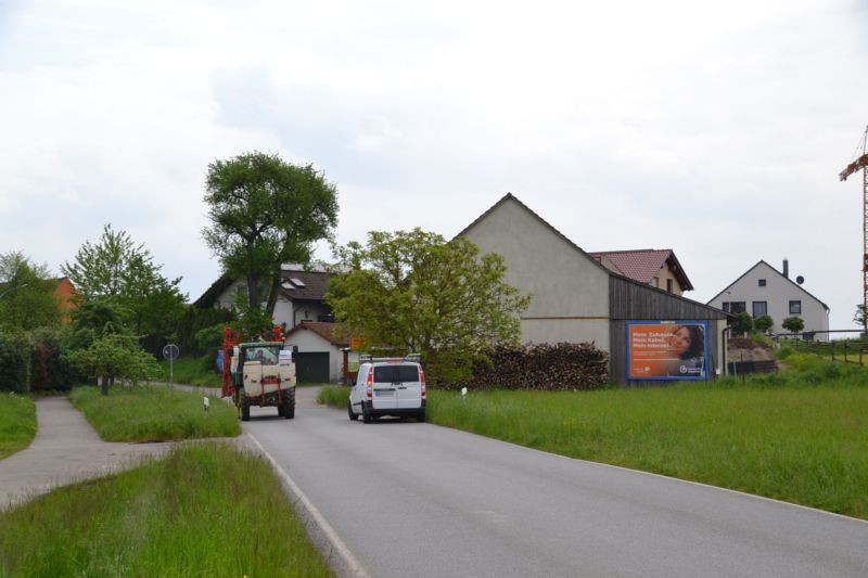 Zimmerhöfer Str. 35/quer am Giebel  (Hohenstadt)