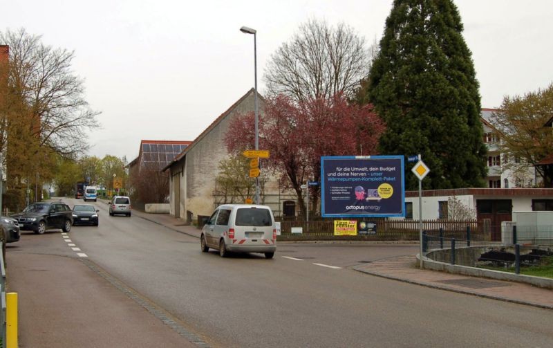 Neuburger Str/Gartenstr. 1/Zufahrt Netto (quer)