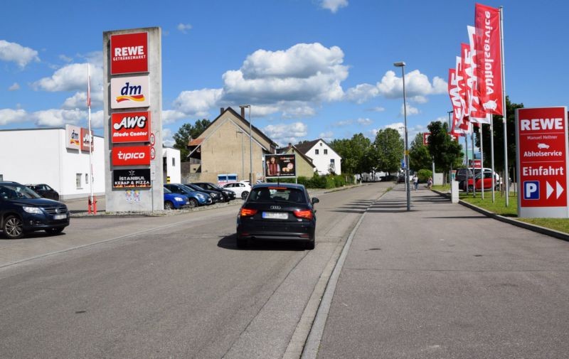 Seeweg 12 /dm/geg. Rewe/Sicht Einfahrt dm (quer)