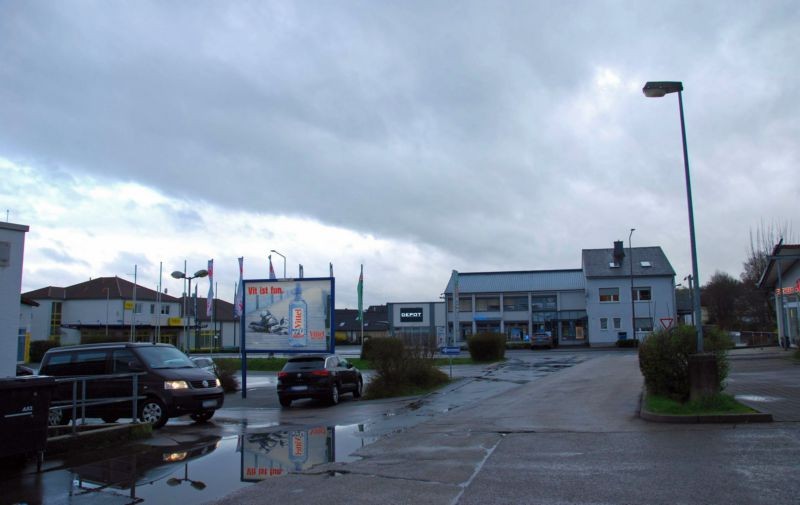 Saarstr. 35 /dm/Einfahrt (Sicht Imbiss)