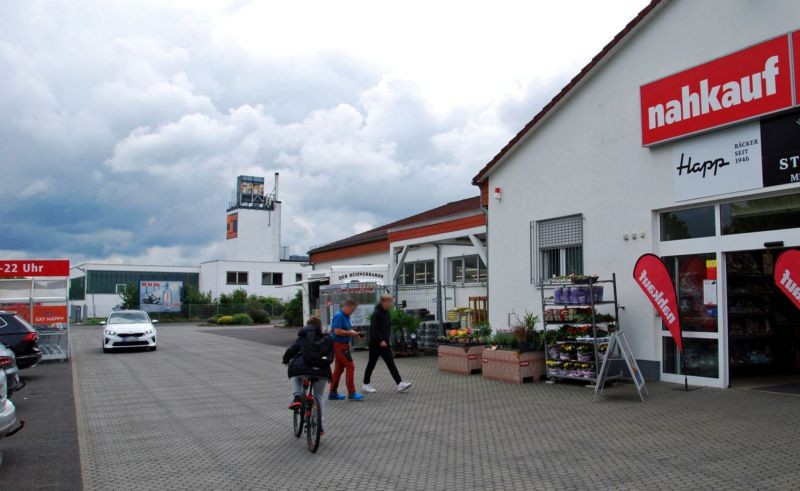 Landenhäuser Str/B 254/Reinickendorfer Str/geg. Nahkauf