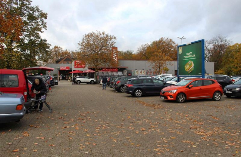 Mündelheimer Str. 132 /Rewe/geg. Einf/rts -Si Einfahrt