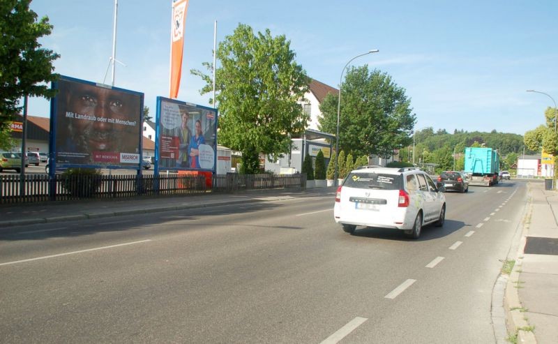 Bahnhofstr. 64 /Norma/nh. Einf (Sicht Lichtensteinstr/B 300)