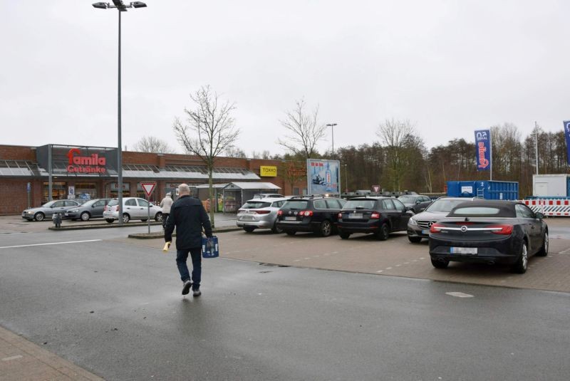 Löhnfeld 10 /Famila/geg. Eingang Getränkemarkt