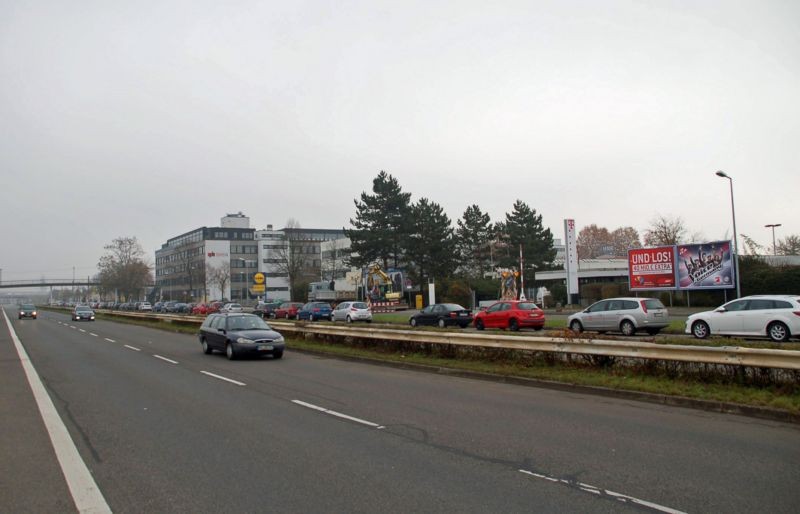 Seckenheimer Landstr. 220/Zufahrt Lidl (lks)