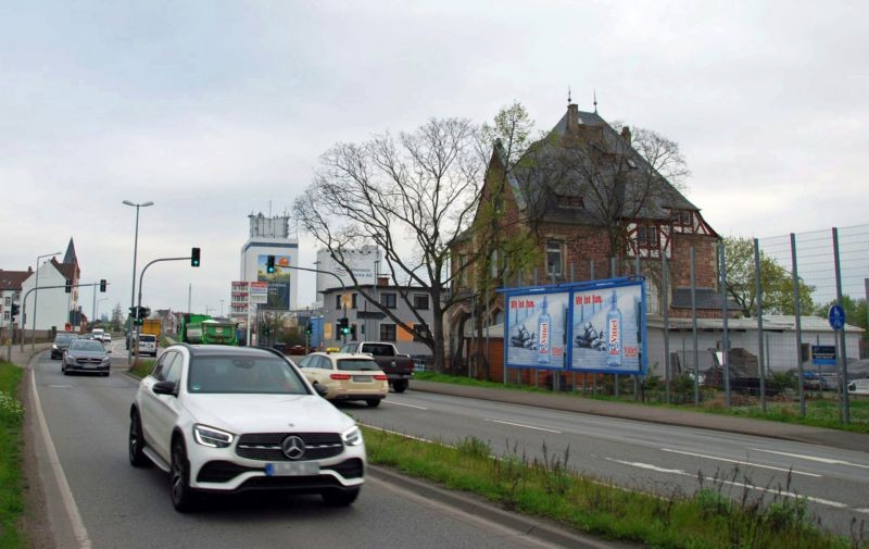 Nibelungenring 60 (parallel zur B 9)