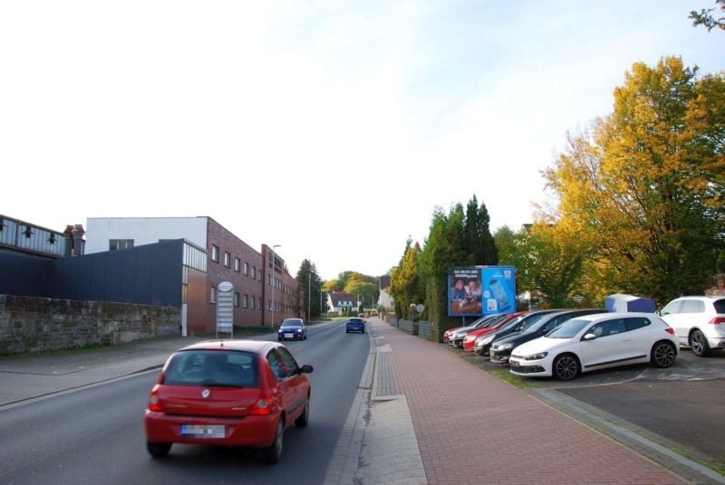 Auschnippe 30/B 241/stadtauswärts (quer)