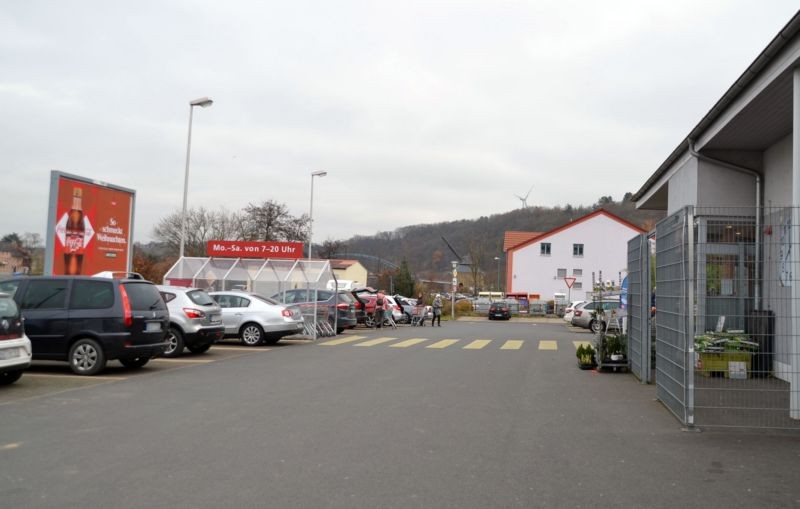 Hafenstr. 1 /Rewe/geg. Eingang (rts)