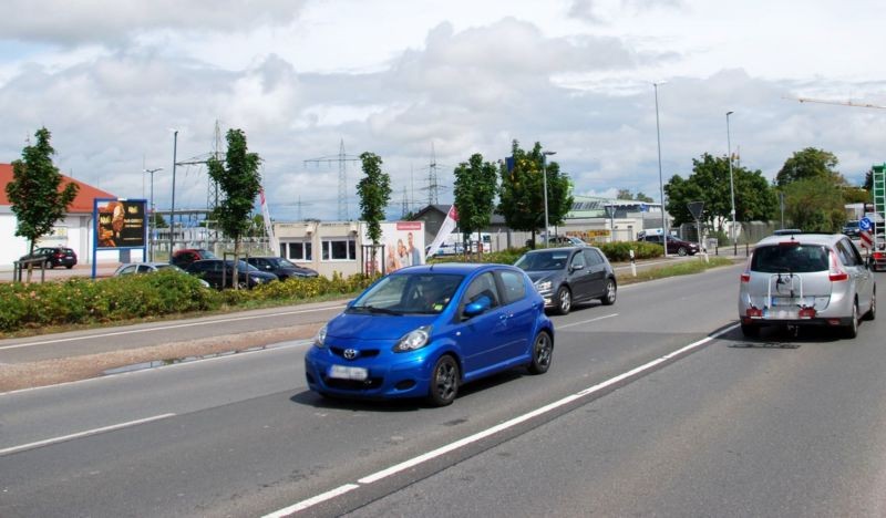 Mainzer Str. 1 /Lidl/Einfahrt/Sicht Str