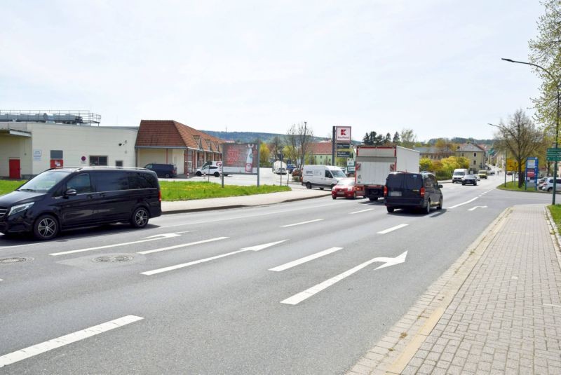 Wilhelm-Kaulisch-Str. 26 /Kaufland/Einf/WE lks -quer zur Str