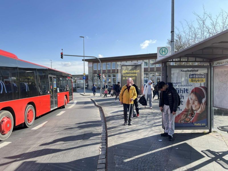 Bahnhofsplatz/Hbf/stadteinwärts/Sto. 1/innen  (WH)