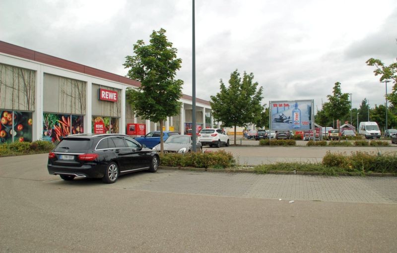 Beim Brückle 1 /Rewe/nh. Eing/Sicht Abf B 30 (geg. EWU)