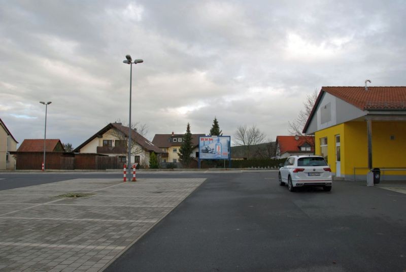 Bahnhofstr. 68 /Rewe Getränke/neb. Eingang