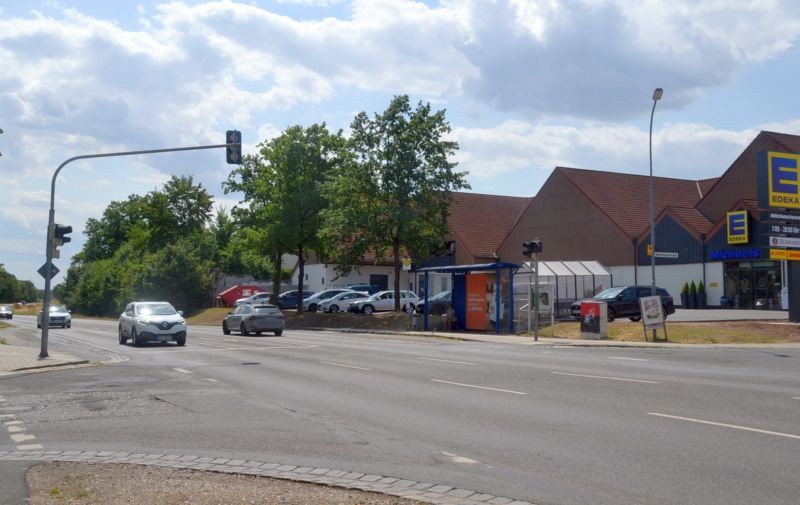 Hauptstr/Wolfenäckerstr/neb. Edeka (WH)