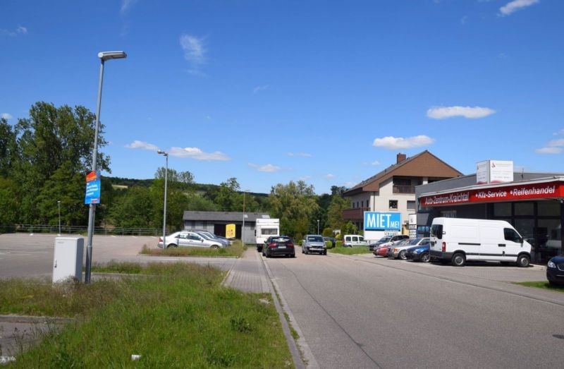 Im Eiselbrunnen 2/geg. Netto/Einfahrt (quer)