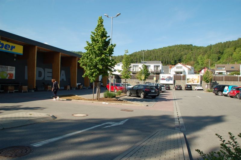 Überlinger Str. 11 /Edeka/geg. Einfahrt