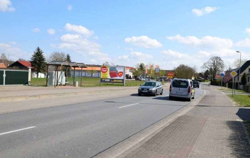 Perleberger Str/neb. Nr. 13/Zufahrt Norma/lks -Am Rosenplan