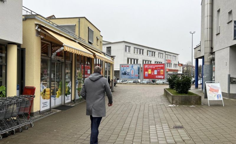 Lindenstr. 16-18/bei Norma (Sicht Fußgängerzone)