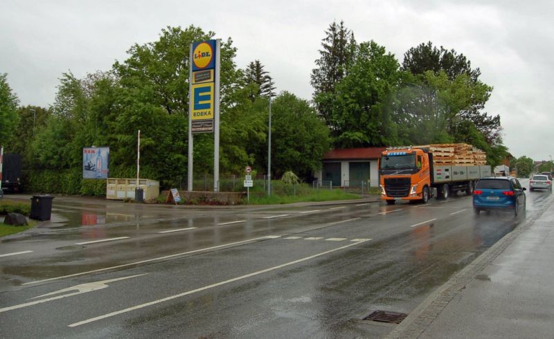 Laufener Str. 22b /Edeka+Lidl/Einfahrt (quer zur B 20)