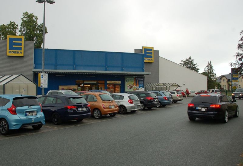 August-Bebel-Str. 30 /Edeka (Eingang)