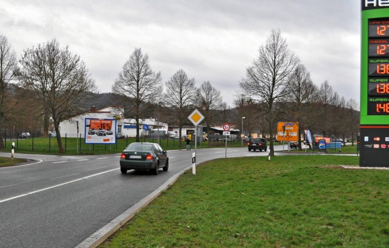 Unter den Weinbergen 3/B 80/geg. Tkst/geg. Aldi/quer (lks)