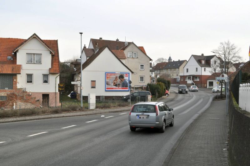 Witzenhäuser Str. 1/quer am Giebel/Zufahrt Edeka