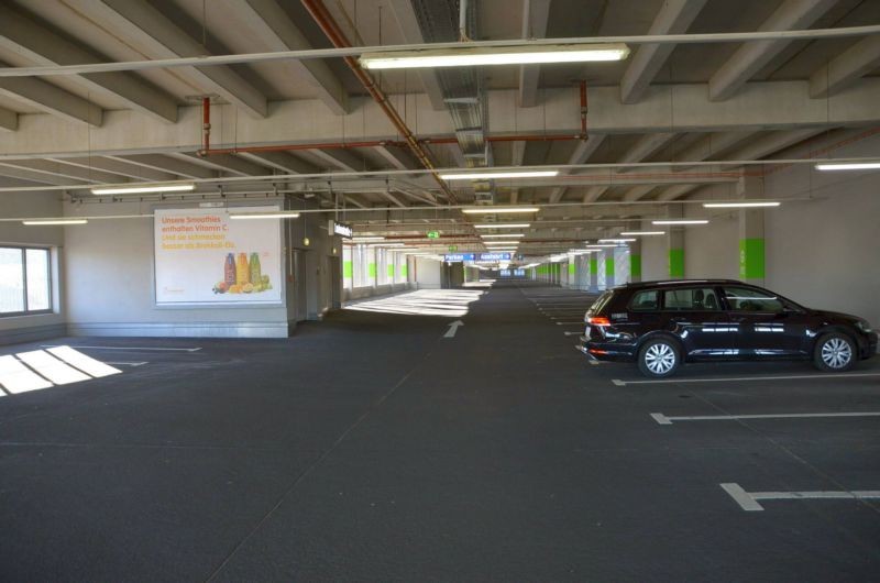 Breslauer Str. 2-4 /dm/Rheinpark-Center/P2/quer zur Einf